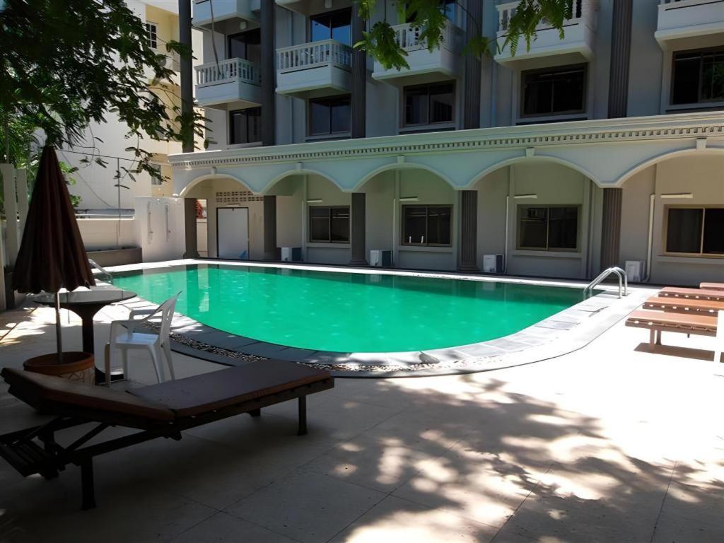 Honey Lodge Pattaya Luaran gambar