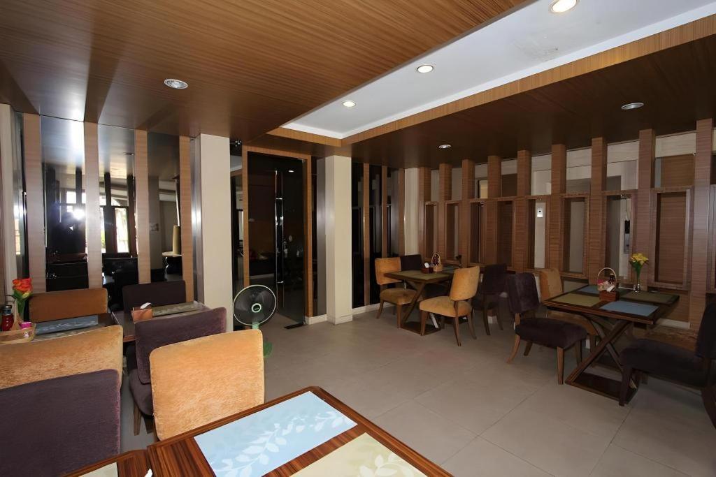 Honey Lodge Pattaya Luaran gambar