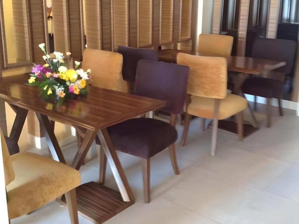Honey Lodge Pattaya Luaran gambar